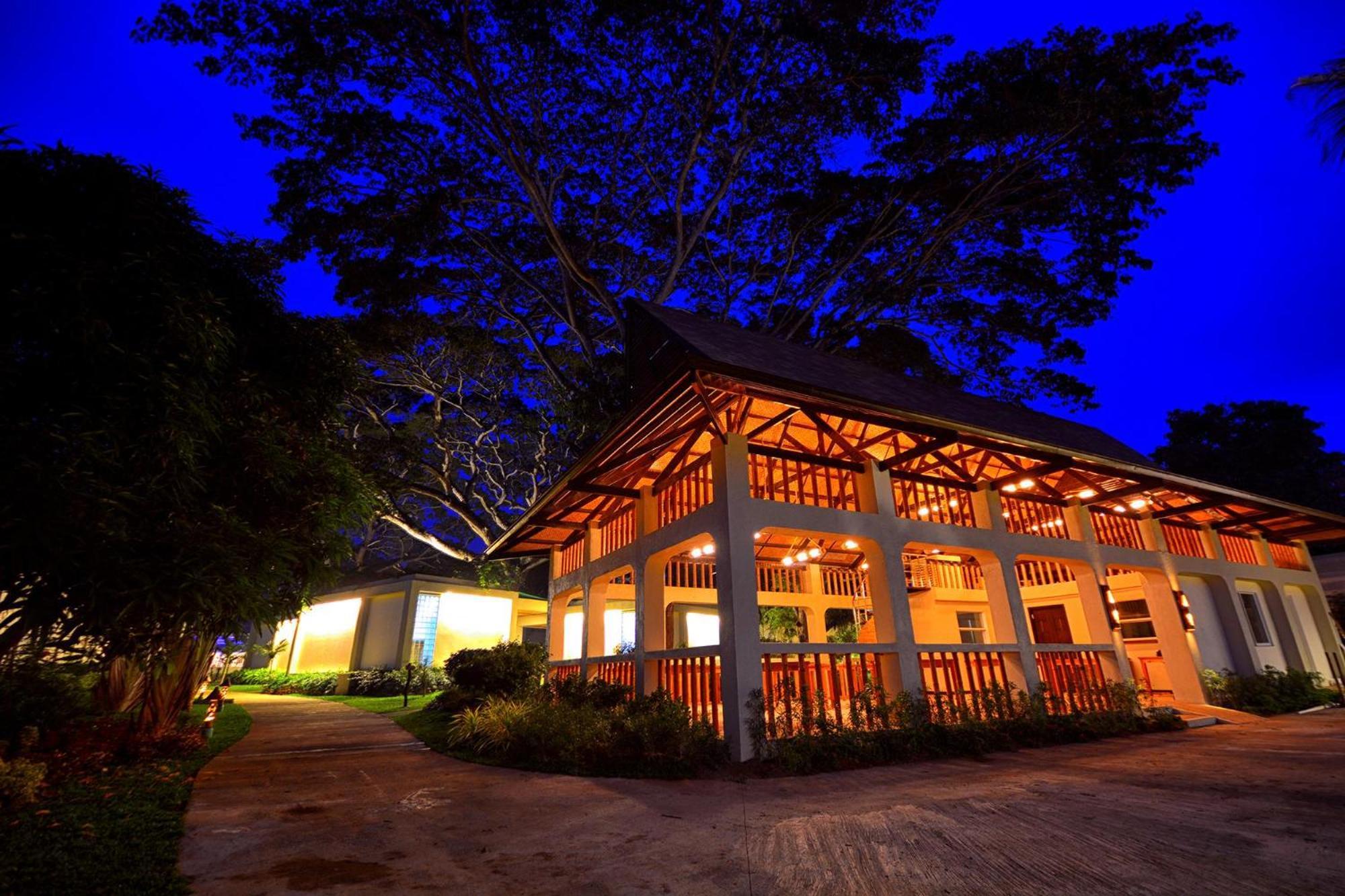 Munting Paraiso Puerto Princesa Exterior photo